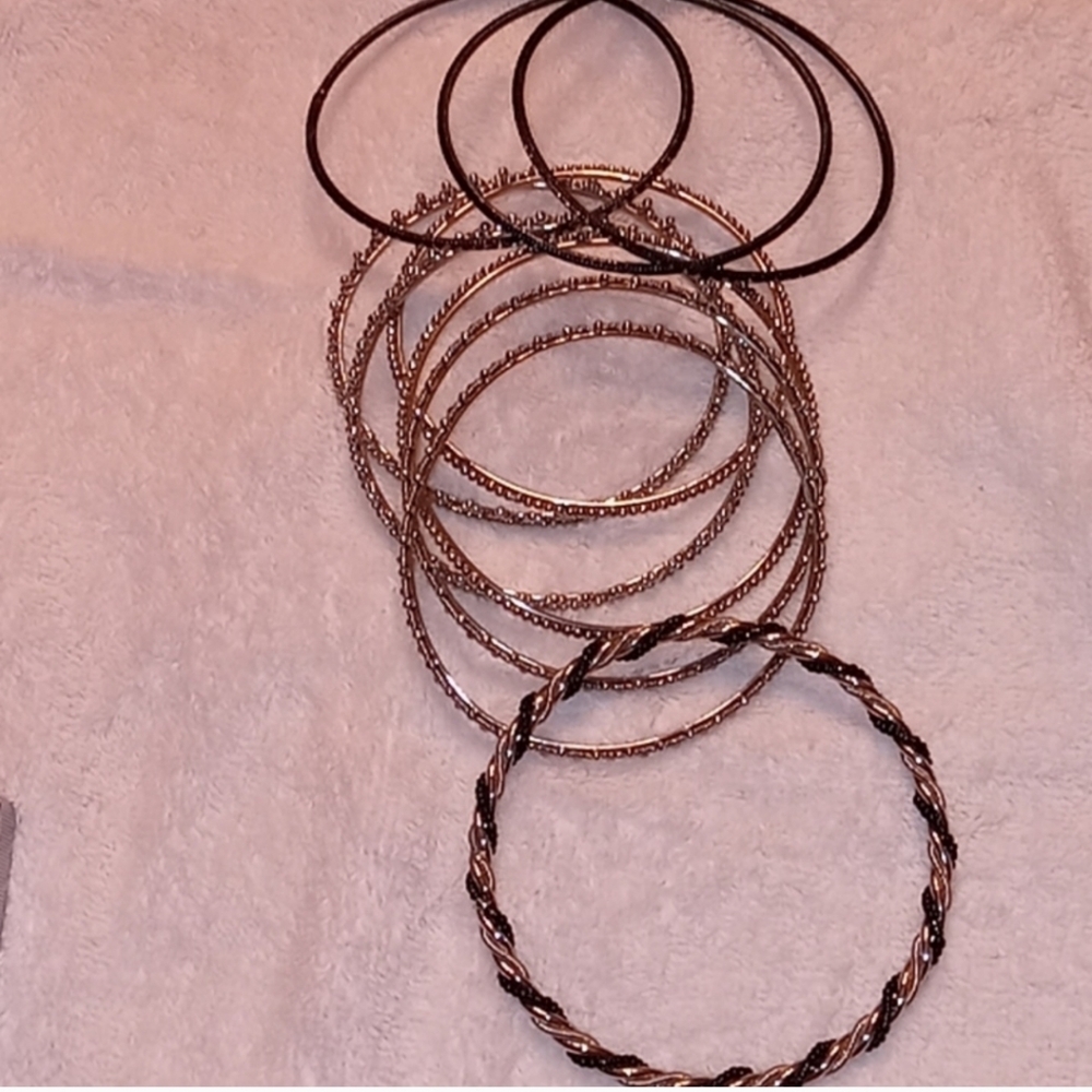 NWOT,Lot of 10 Sparkly,Bangle, Bracelets from Dubai✨️✨️💥